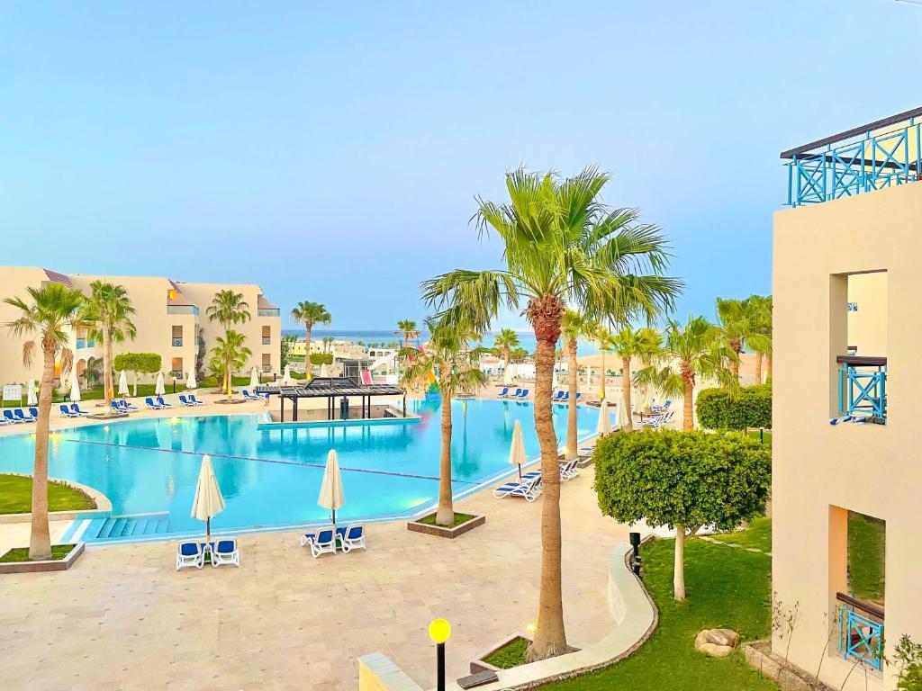 Ivy Cyrene Island Aqua Park Resort 4 étoiles